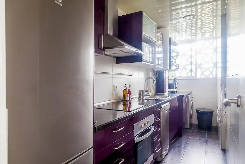 Apartment 8 Min Walk To The Beach & 10 Min Walk To Convention Centre ! Barcelona Spanien